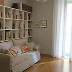 Nea Parthenope Apartment